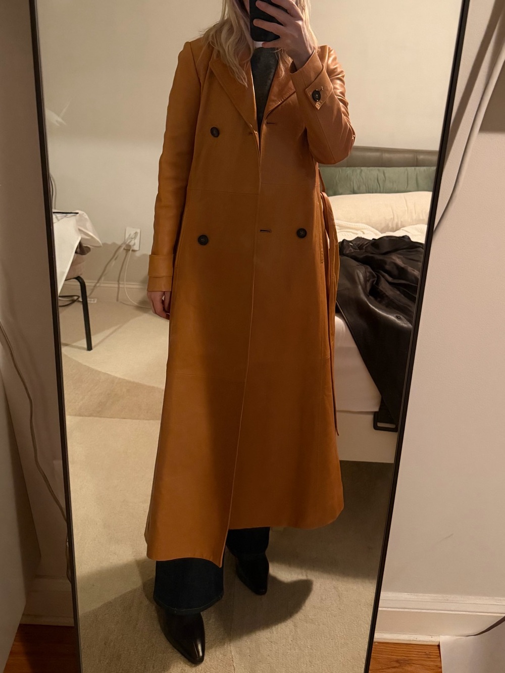 Frame Long Leather Trench in Camel XS - Picture 4 of 10
